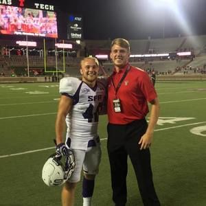 Meet your Posher, Connor